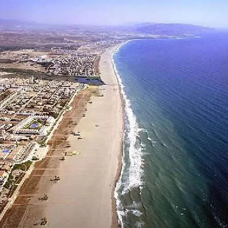 Apartment Paraiso Playa: Beachfront Oasis With Private Pool Vera