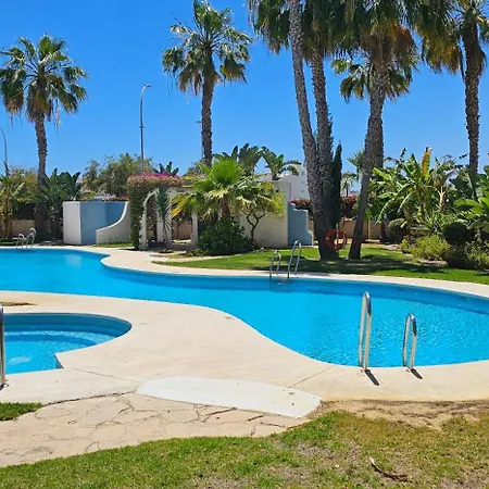 Paraiso Playa: Beachfront Oasis With Private Pool Vera